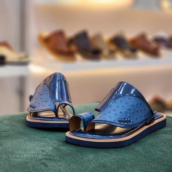 صورة زبيري وطني  جلد نعام مديل و37